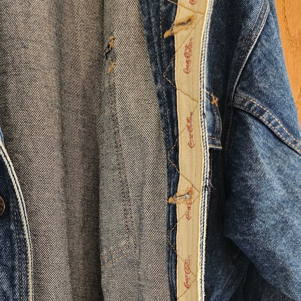Coca-Cola Denim Trucker Jacket With Logo Buttons & Branding Vintage Size L - Picture 3 of 5